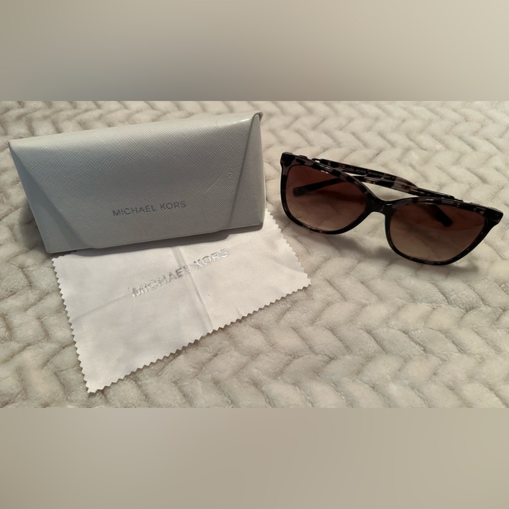 Michael kors black tortoise sunglasses